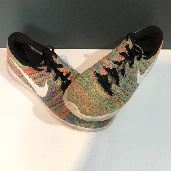 Nike Lunarepic Flyknits - Picture 2 of 2